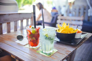 cocktails-731898_640